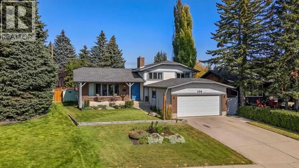 206 Lake Fraser Place SE