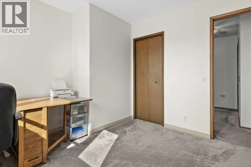 206 Lake Fraser Place SE