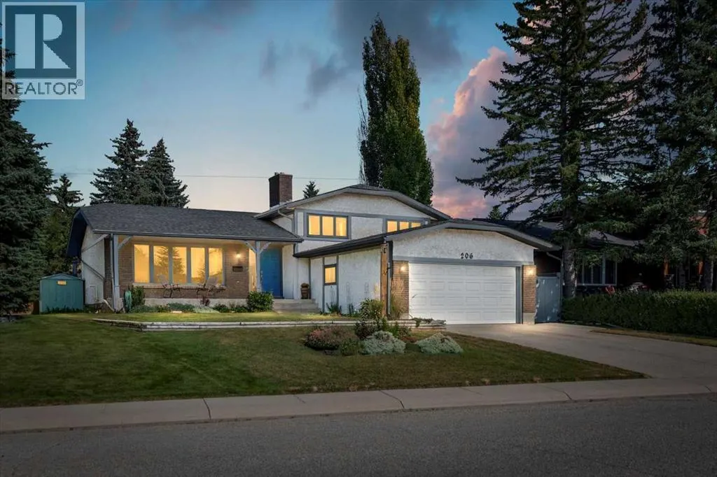 206 Lake Fraser Place SE