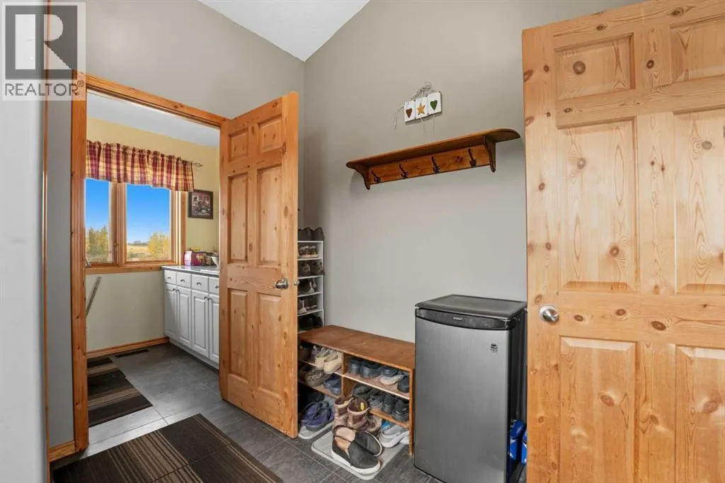 374037 Range Road 6-0