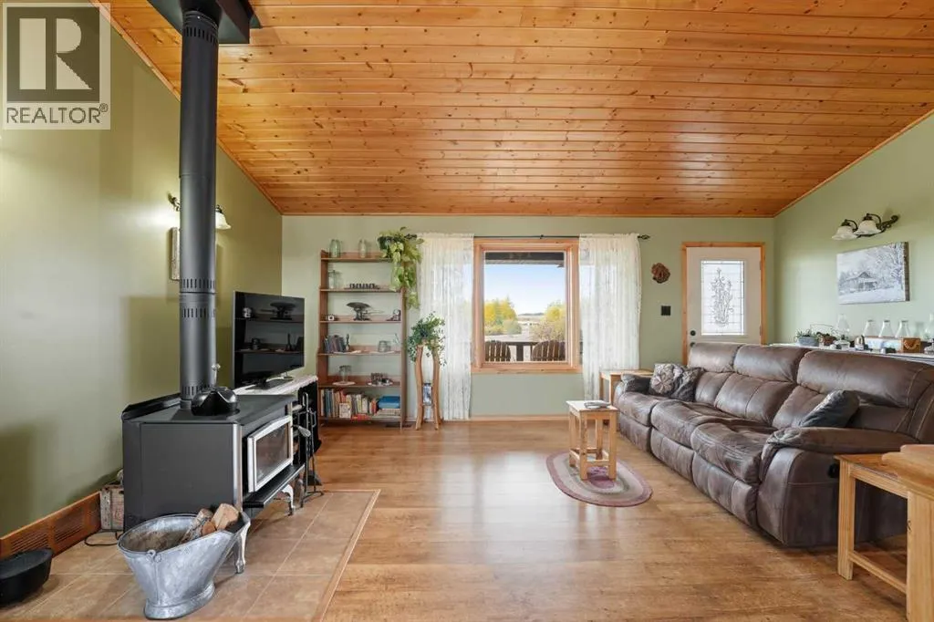 374037 Range Road 6-0