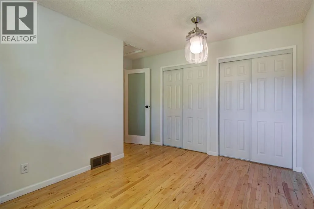 105, 200 Three Sisters Drive