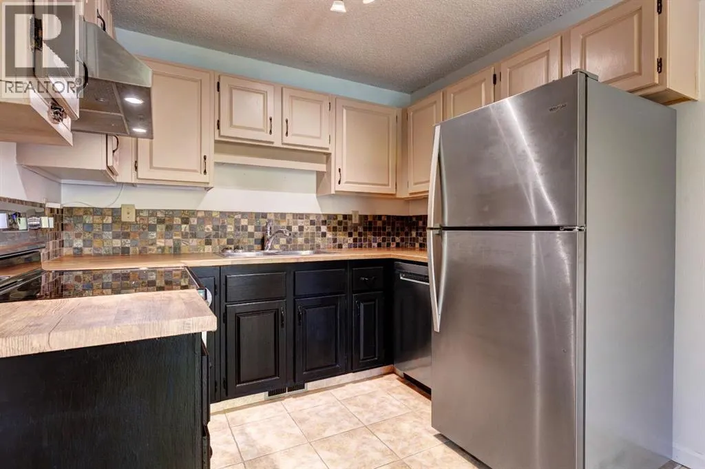 105, 200 Three Sisters Drive