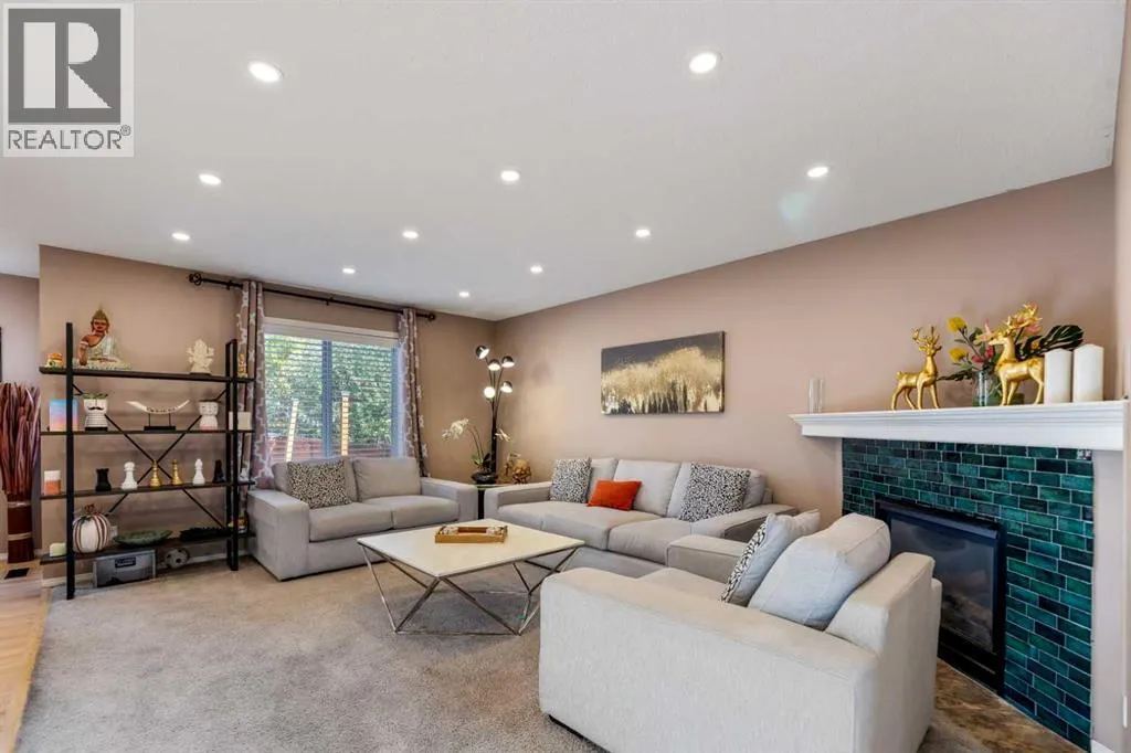 182 Tuscany Ravine Road NW