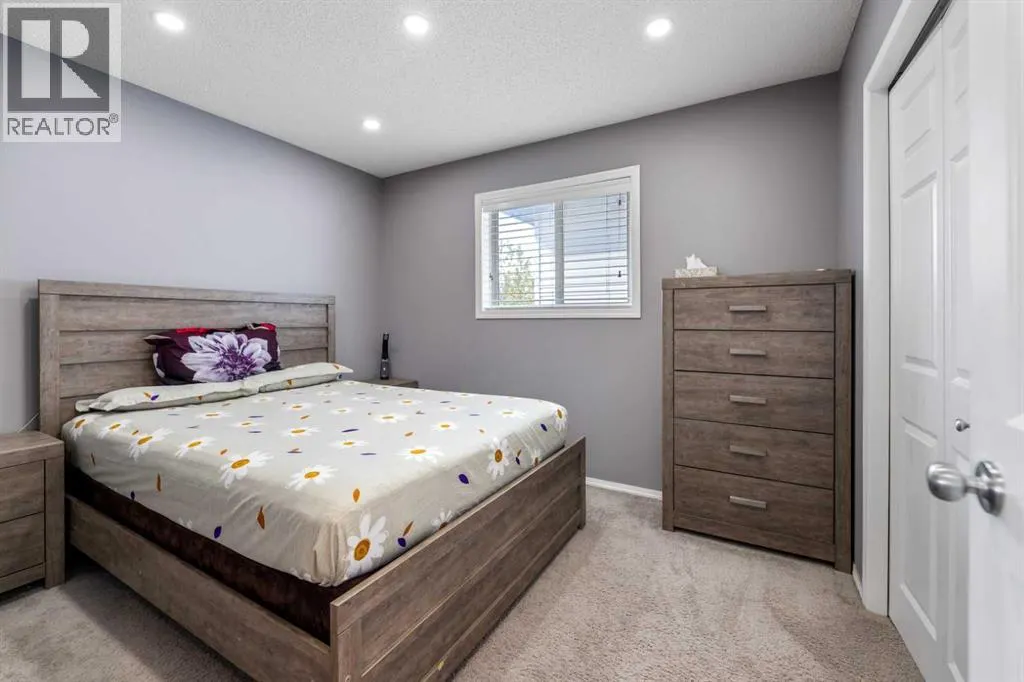 182 Tuscany Ravine Road NW