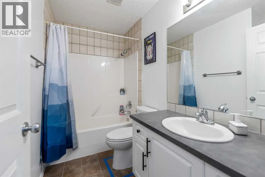 182 Tuscany Ravine Road NW