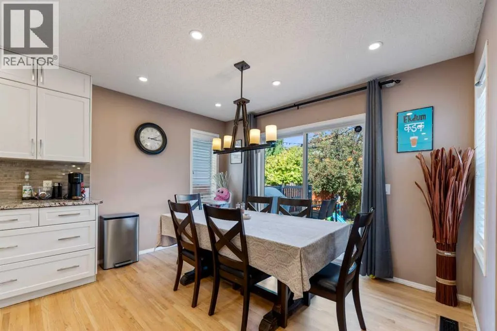 182 Tuscany Ravine Road NW