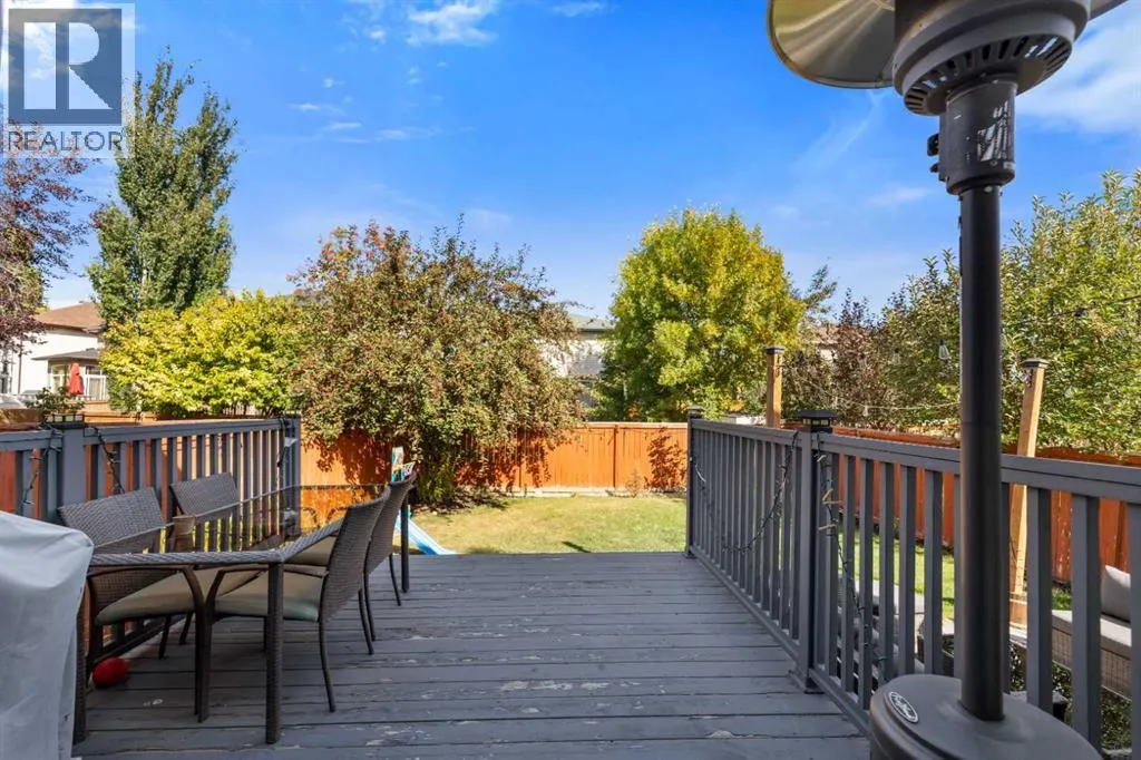 182 Tuscany Ravine Road NW