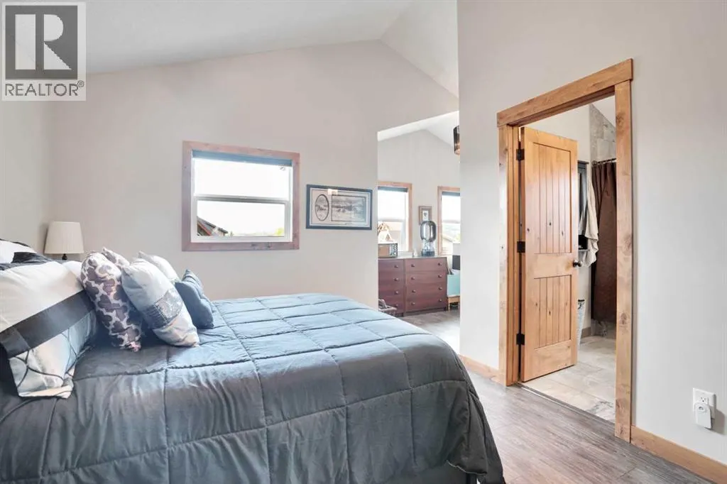 210 CottageClub Crescent