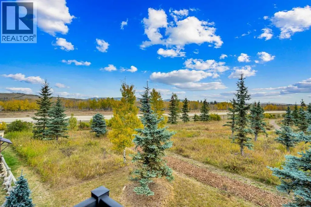 210 CottageClub Crescent