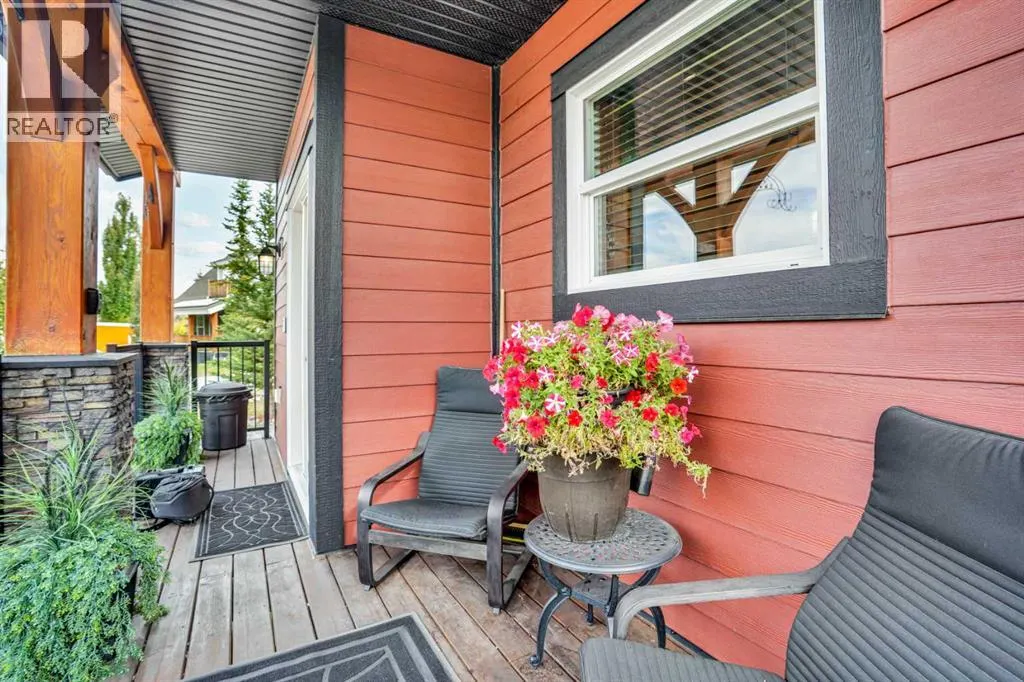 210 CottageClub Crescent