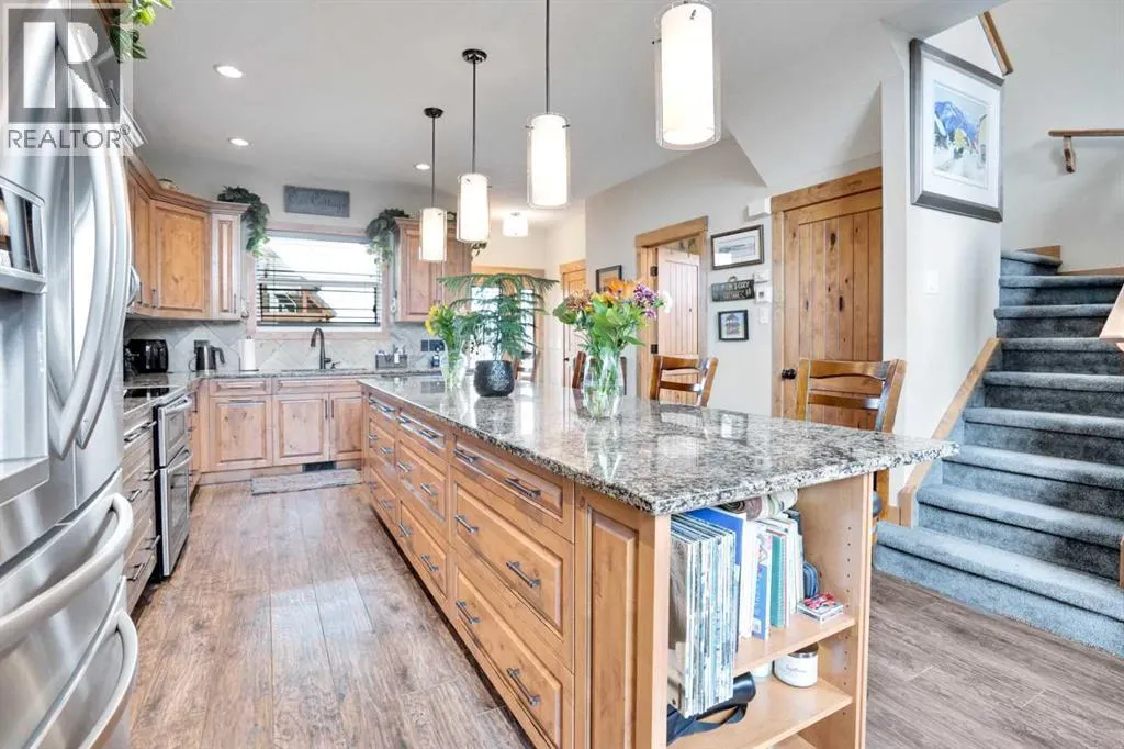 210 CottageClub Crescent