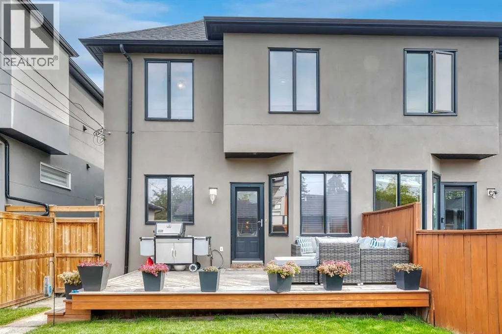 2605 30 Street SW
