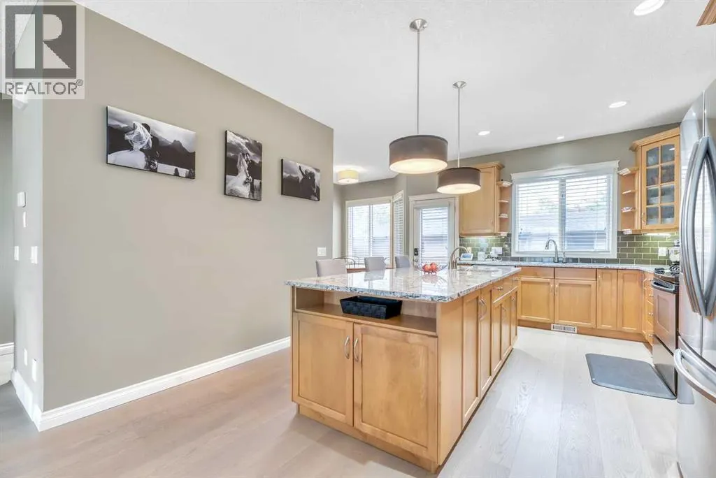 2605 30 Street SW