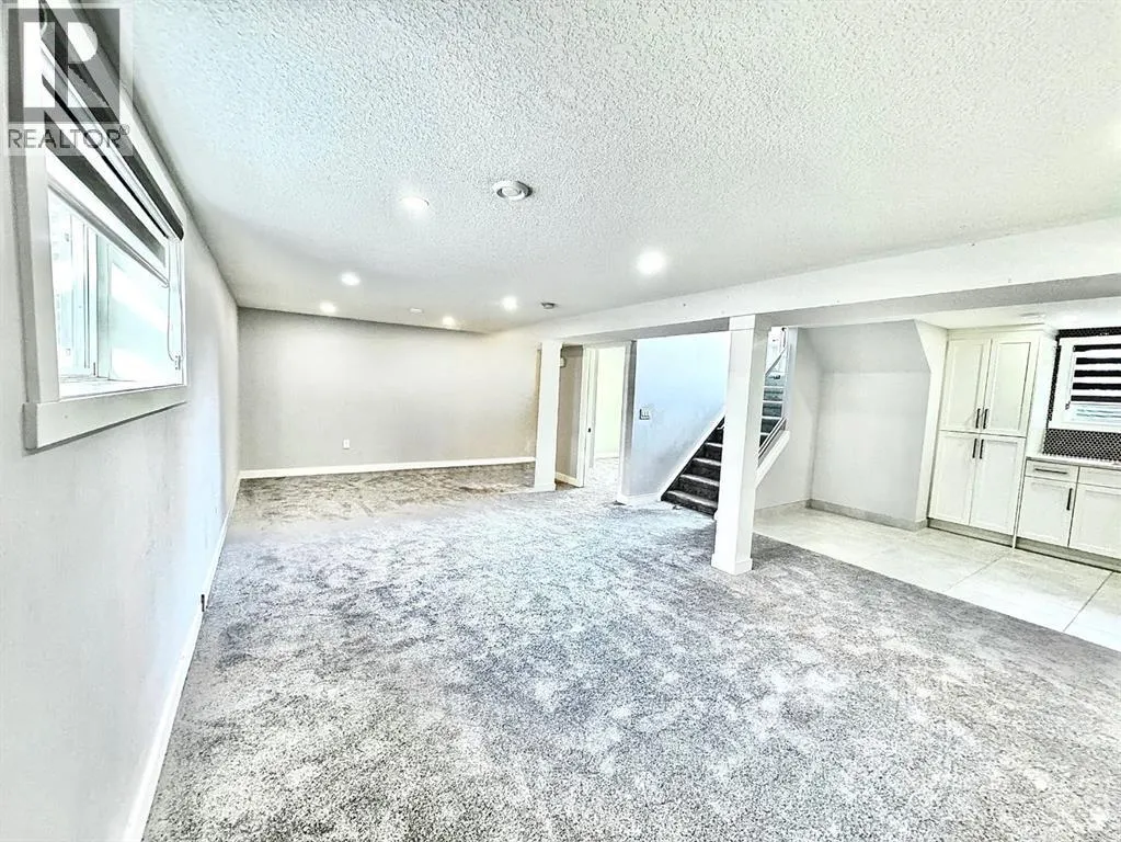 10304 Elbow Drive SW