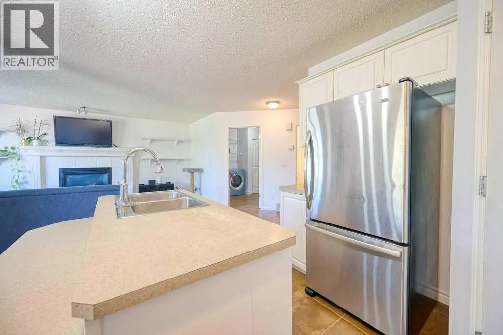 42 Chapalina Way SE