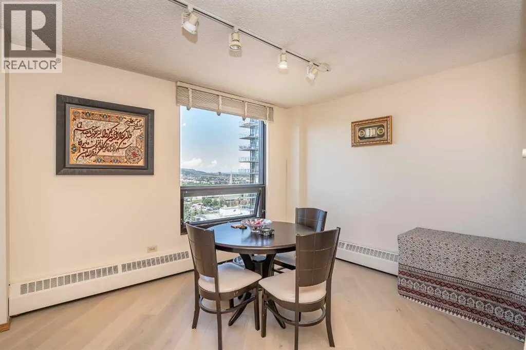 PH2, 1304 15 Avenue SW