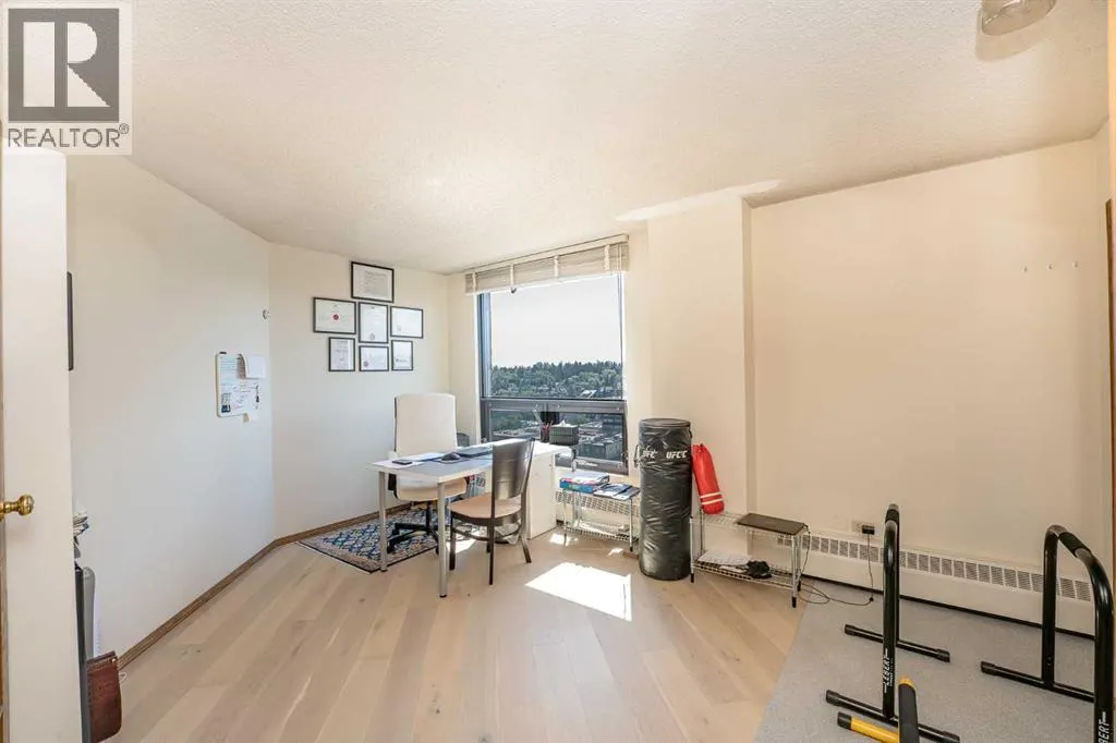 PH2, 1304 15 Avenue SW
