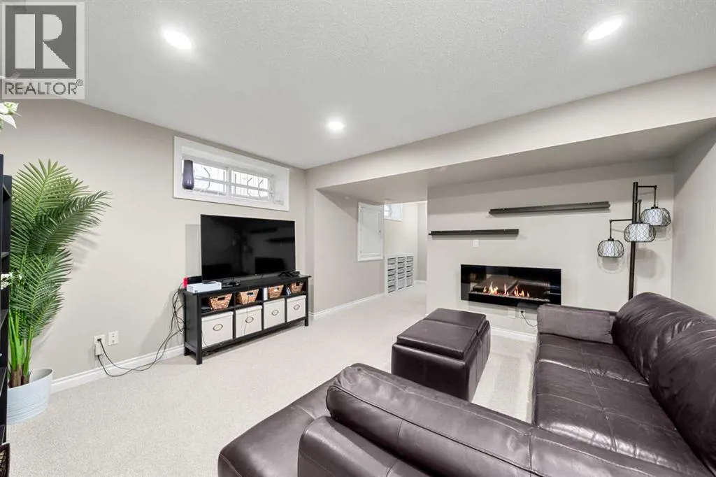 131 Crystalridge Court