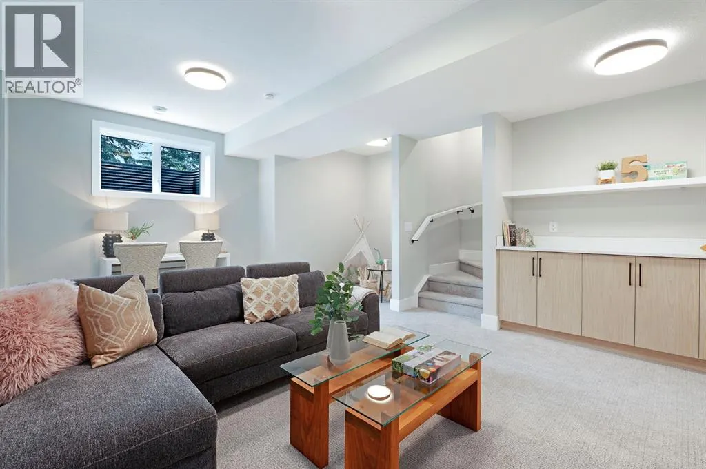 42 Wheatland Avenue SW