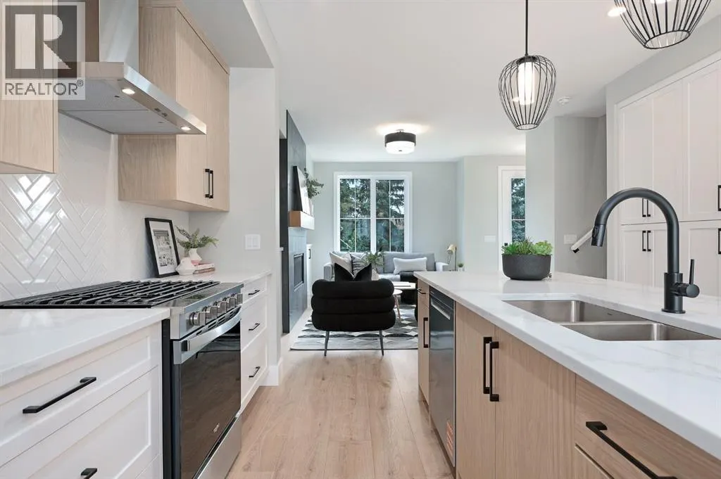 42 Wheatland Avenue SW