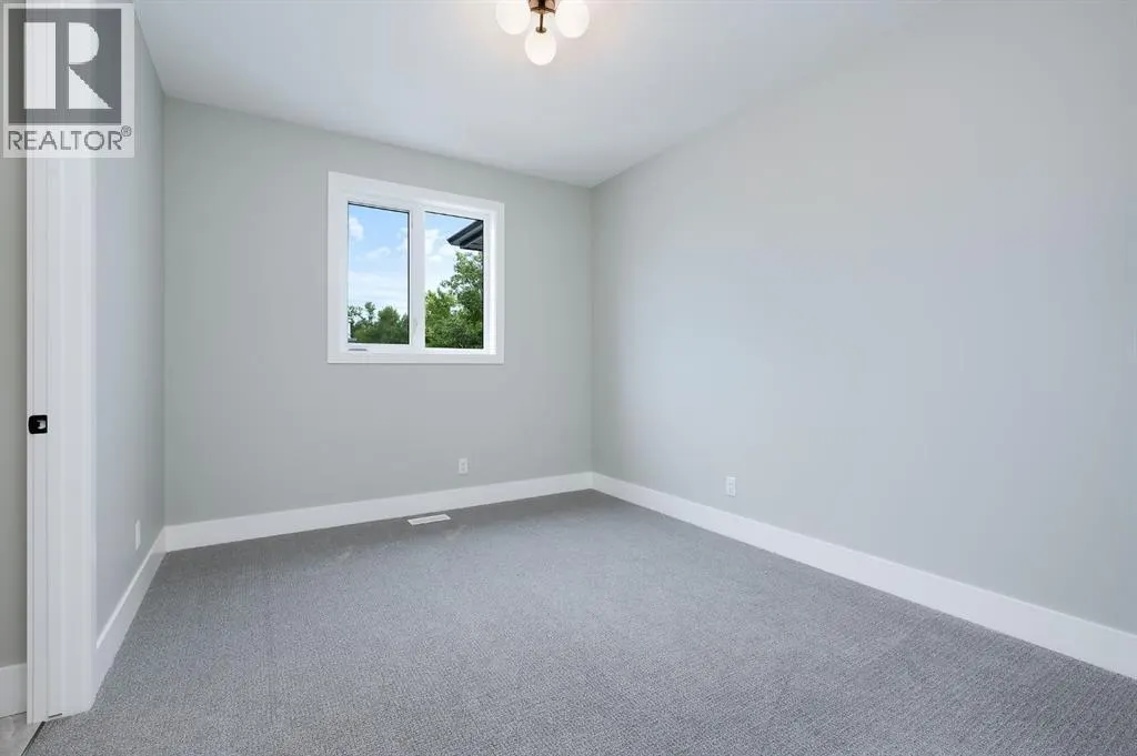 42 Wheatland Avenue SW