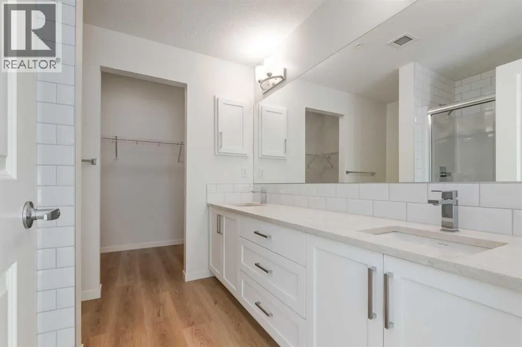 4104, 20295 SETON Way SE
