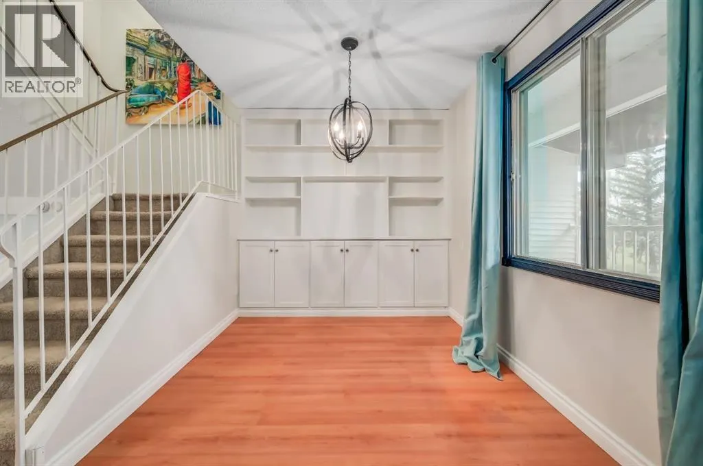 728, 200 Brookpark Drive SW
