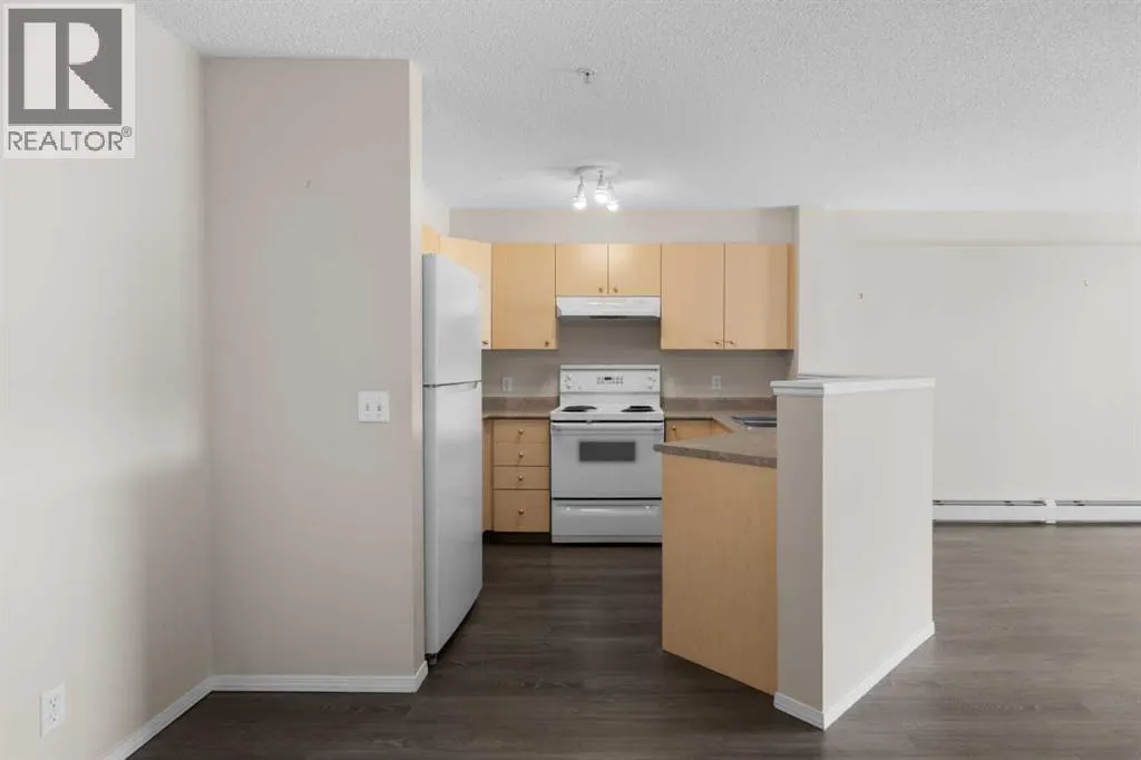 1303, 12 Cimarron Common