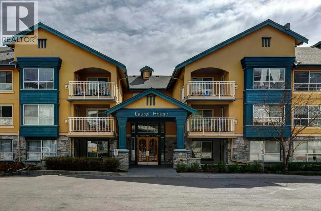 233, 30 Richard Court SW