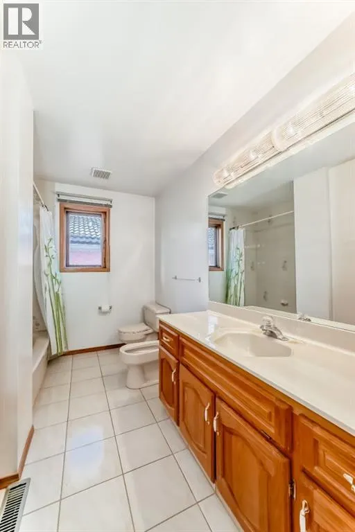 17 Santana Manor NW
