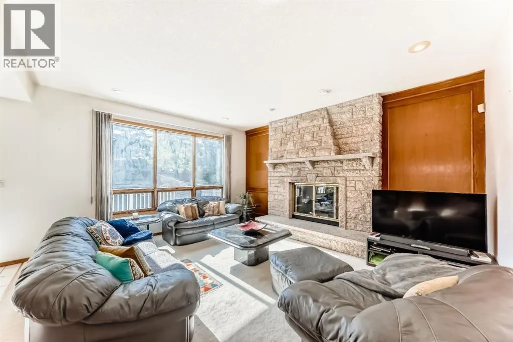 17 Santana Manor NW