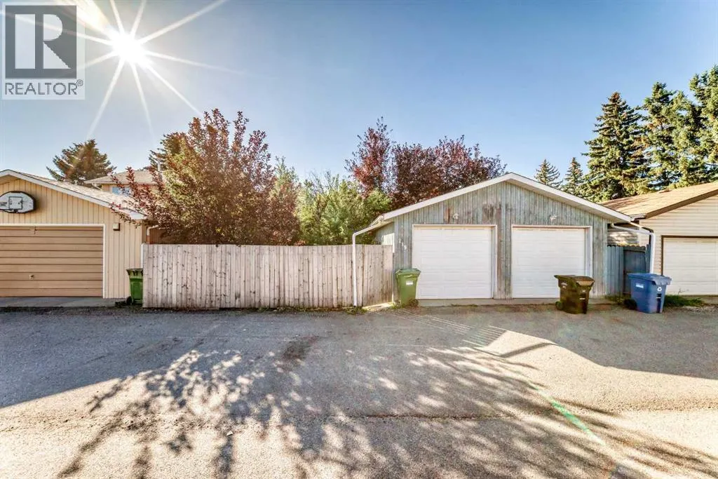 219 Templeview Place NE