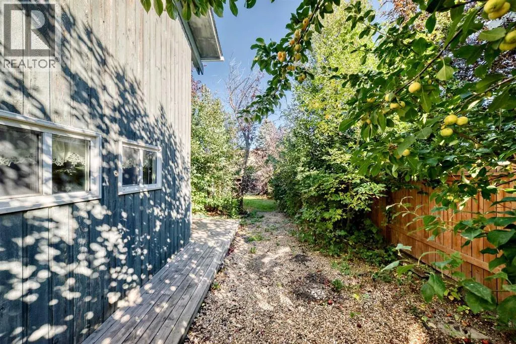 219 Templeview Place NE