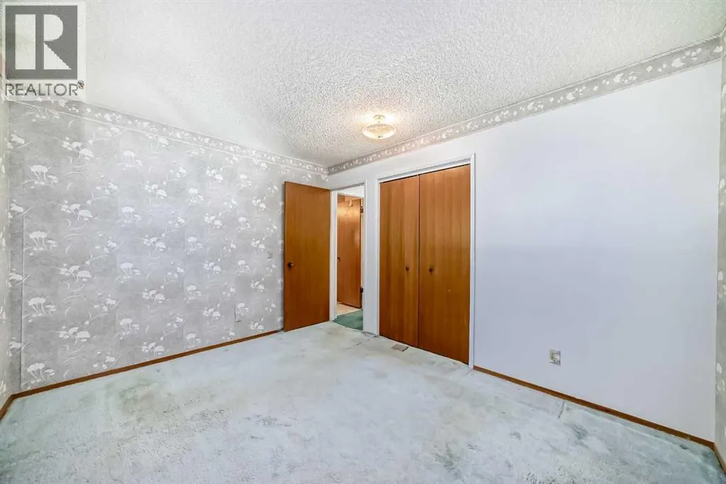 219 Templeview Place NE