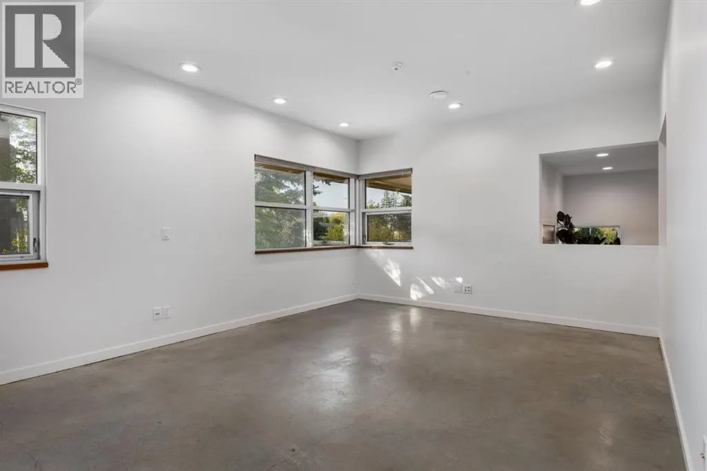 2 Deibert Close SW