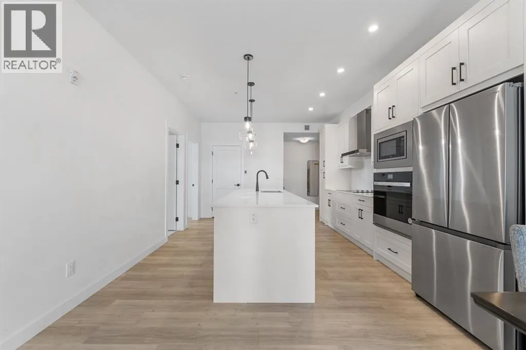 316, 40 Sage Hill Walk NW
