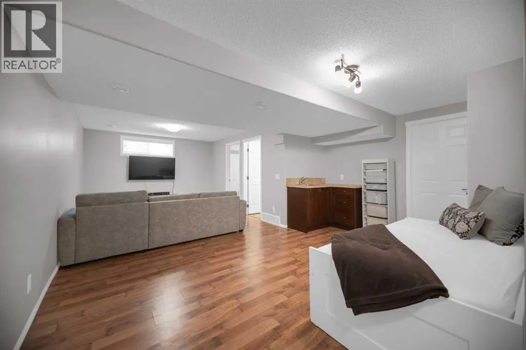154 Bridlewood Court SW