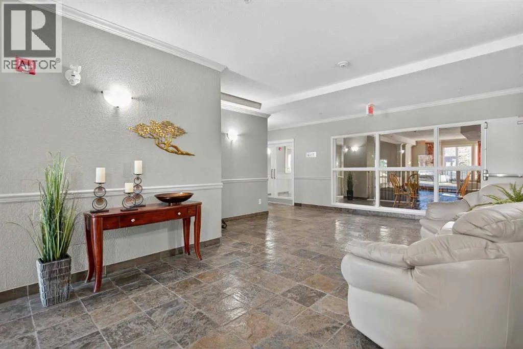 446, 15 Everstone Drive SW
