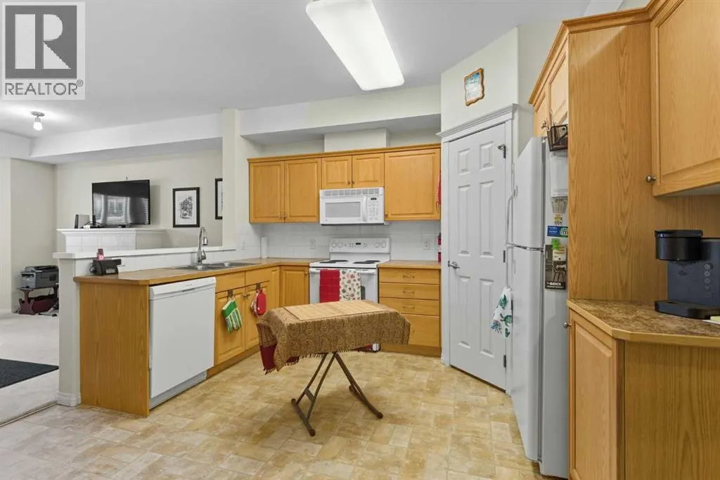 446, 15 Everstone Drive SW