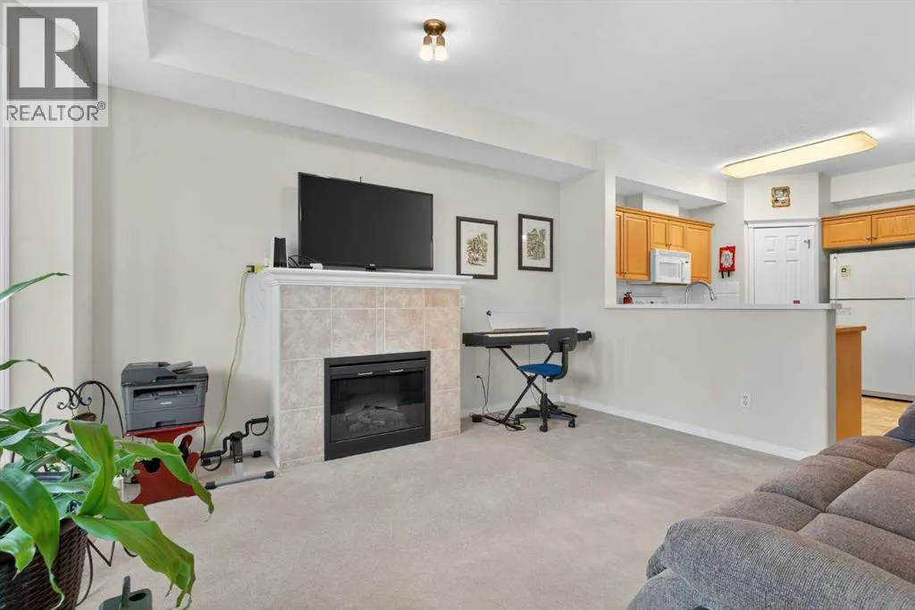 446, 15 Everstone Drive SW