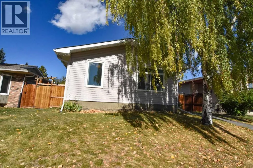 112 Woodvale Road SW