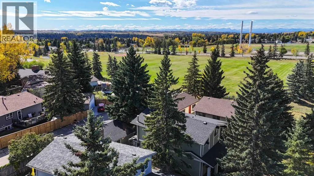 112 Woodvale Road SW