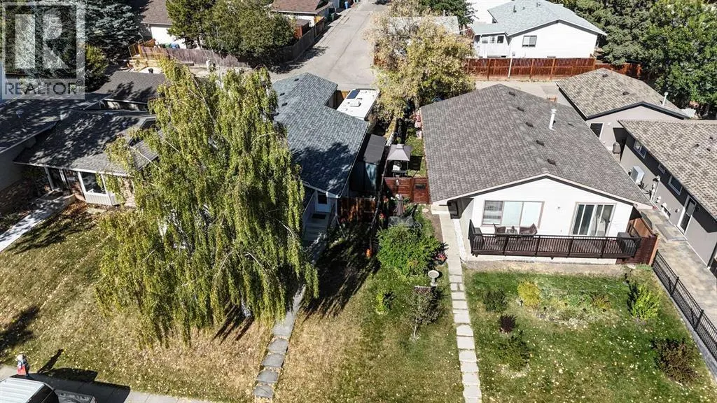 112 Woodvale Road SW