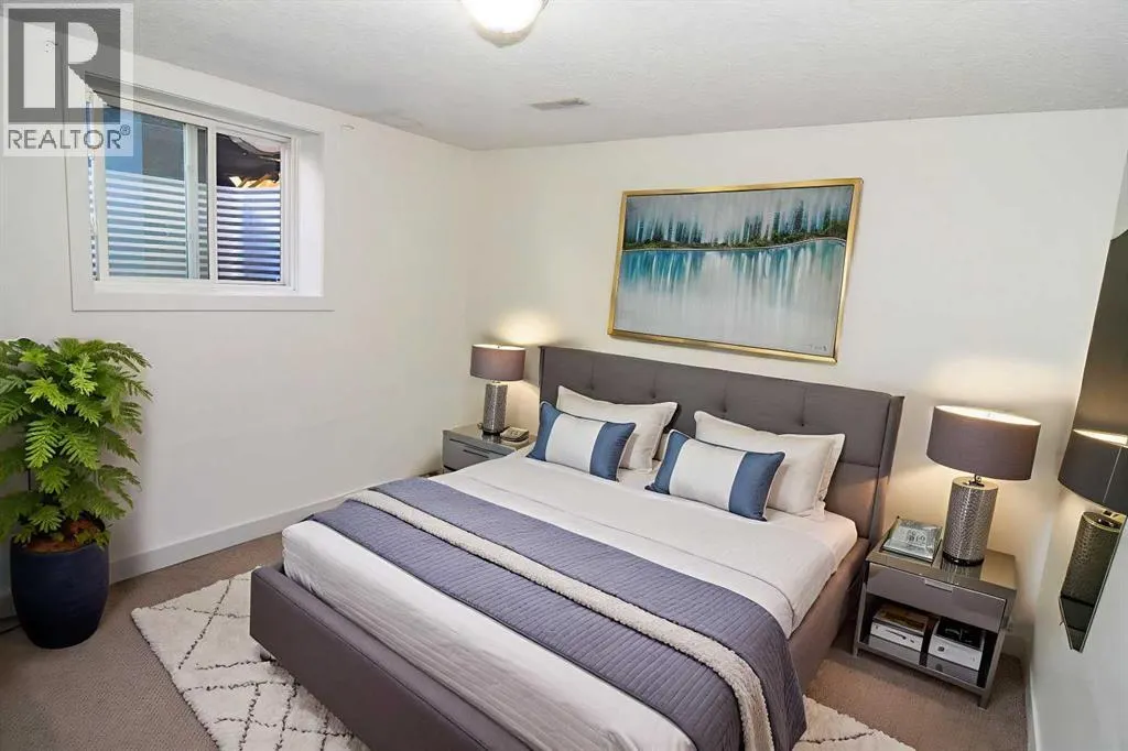 112 Woodvale Road SW