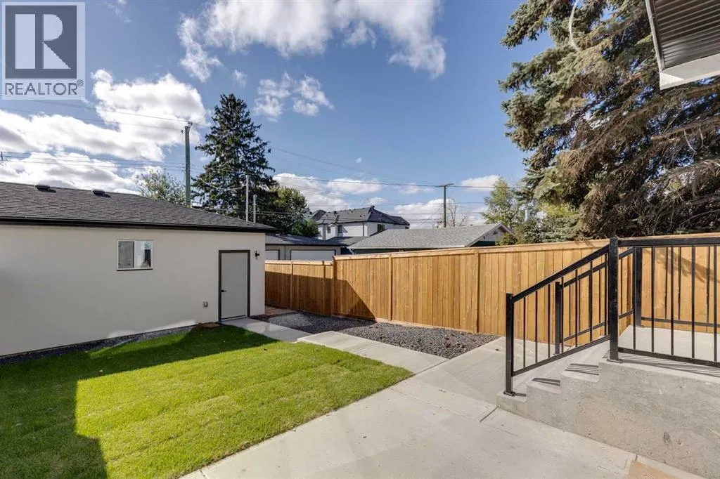 2015 23 Avenue NW