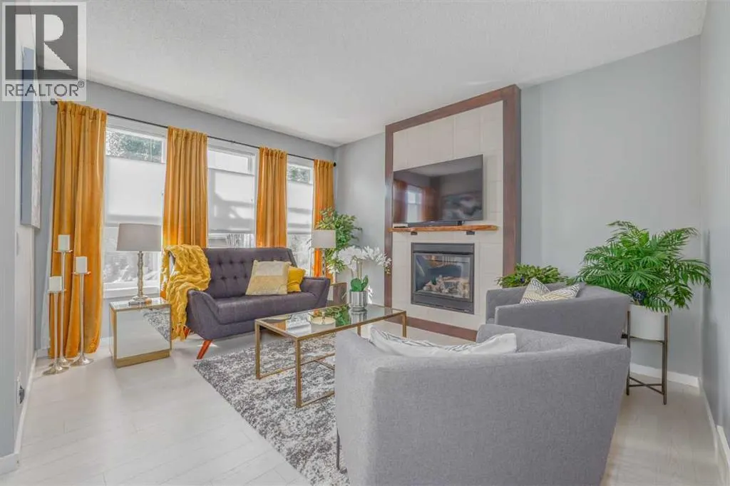 283 Mahogany Heights SE