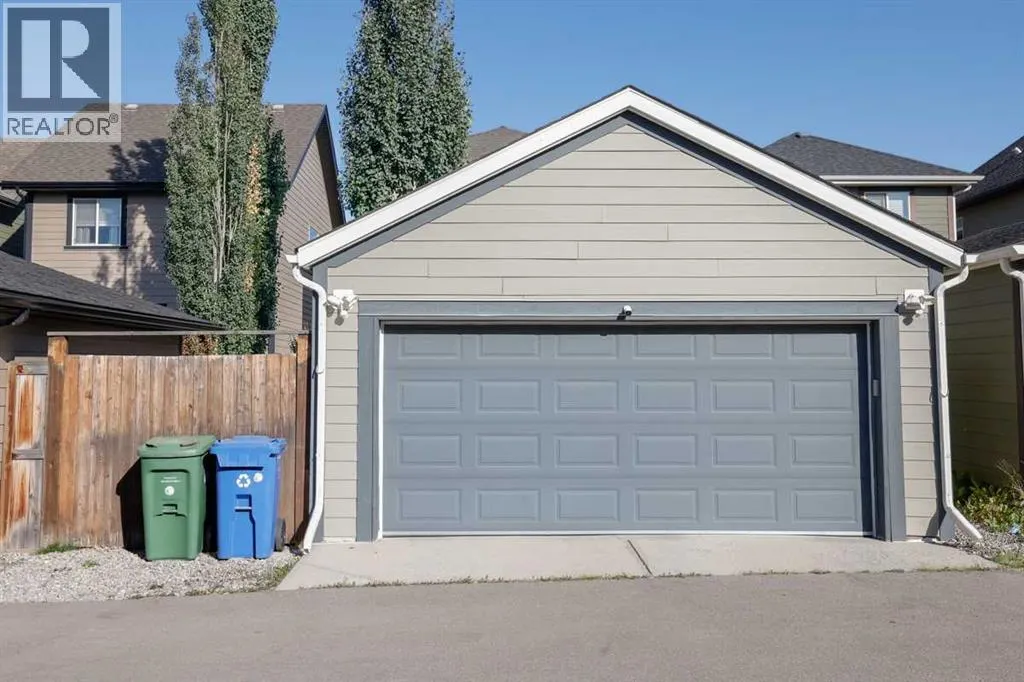 283 Mahogany Heights SE