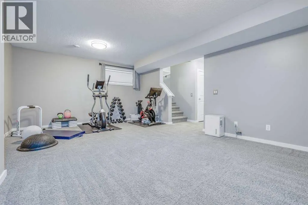 283 Mahogany Heights SE