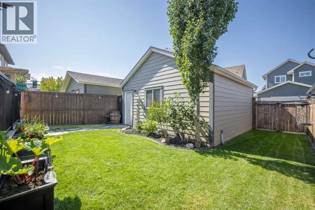283 Mahogany Heights SE